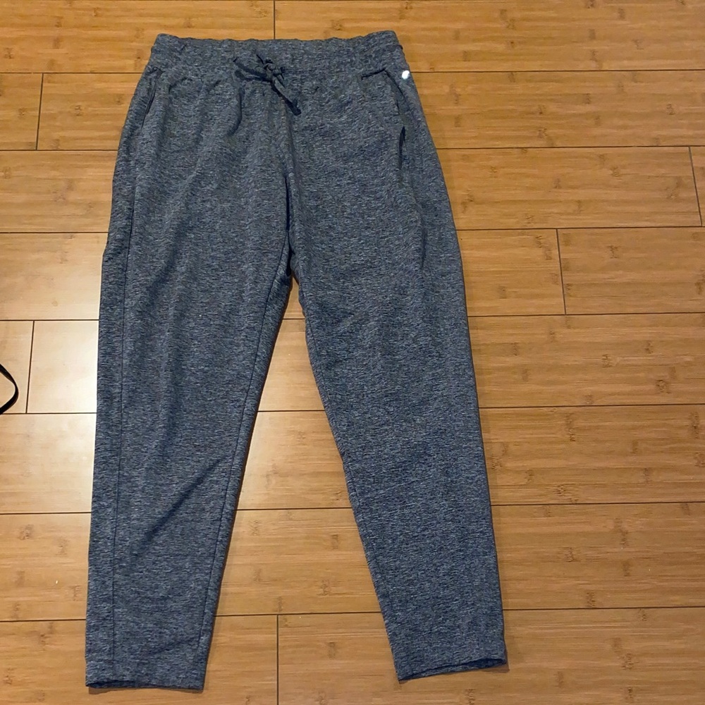 Athletic gym pants

💙 bundle eligible